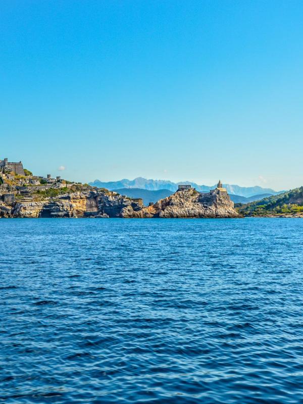 gozzo cabinato con skipper